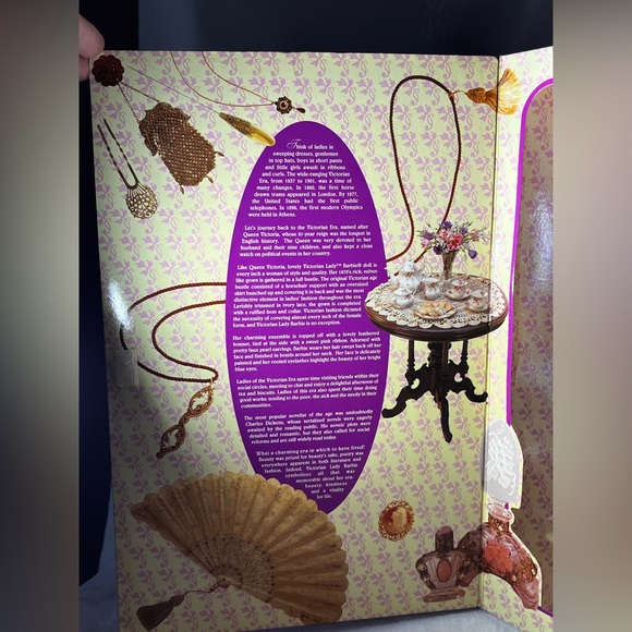 NWT Victorian Lady Barbie collectors edition - Picture 10 of 14